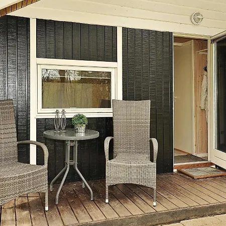 Holiday home Two-bedroom Holiday In 3